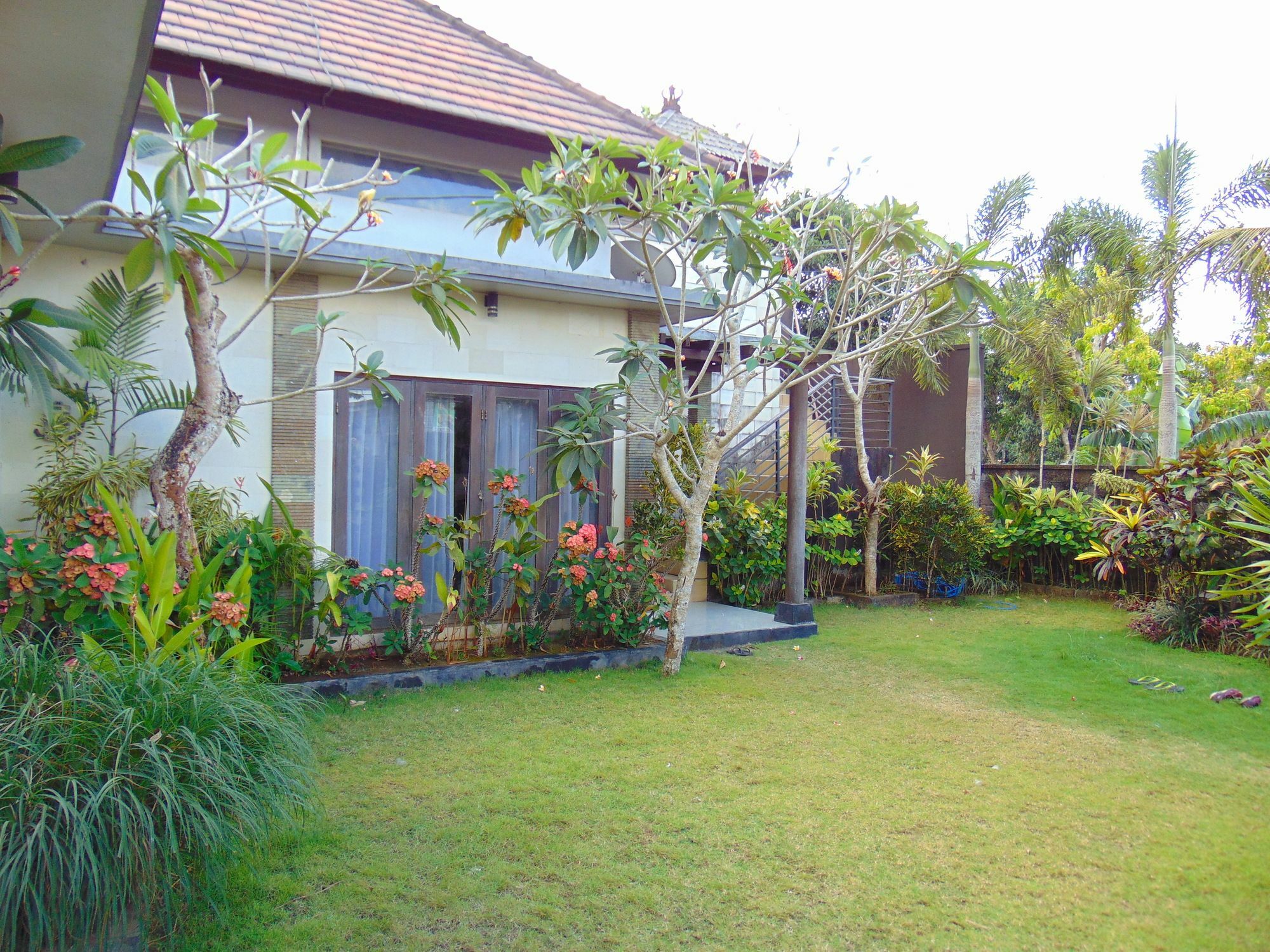 Baik Baik Homestay Pecatu Buitenkant foto