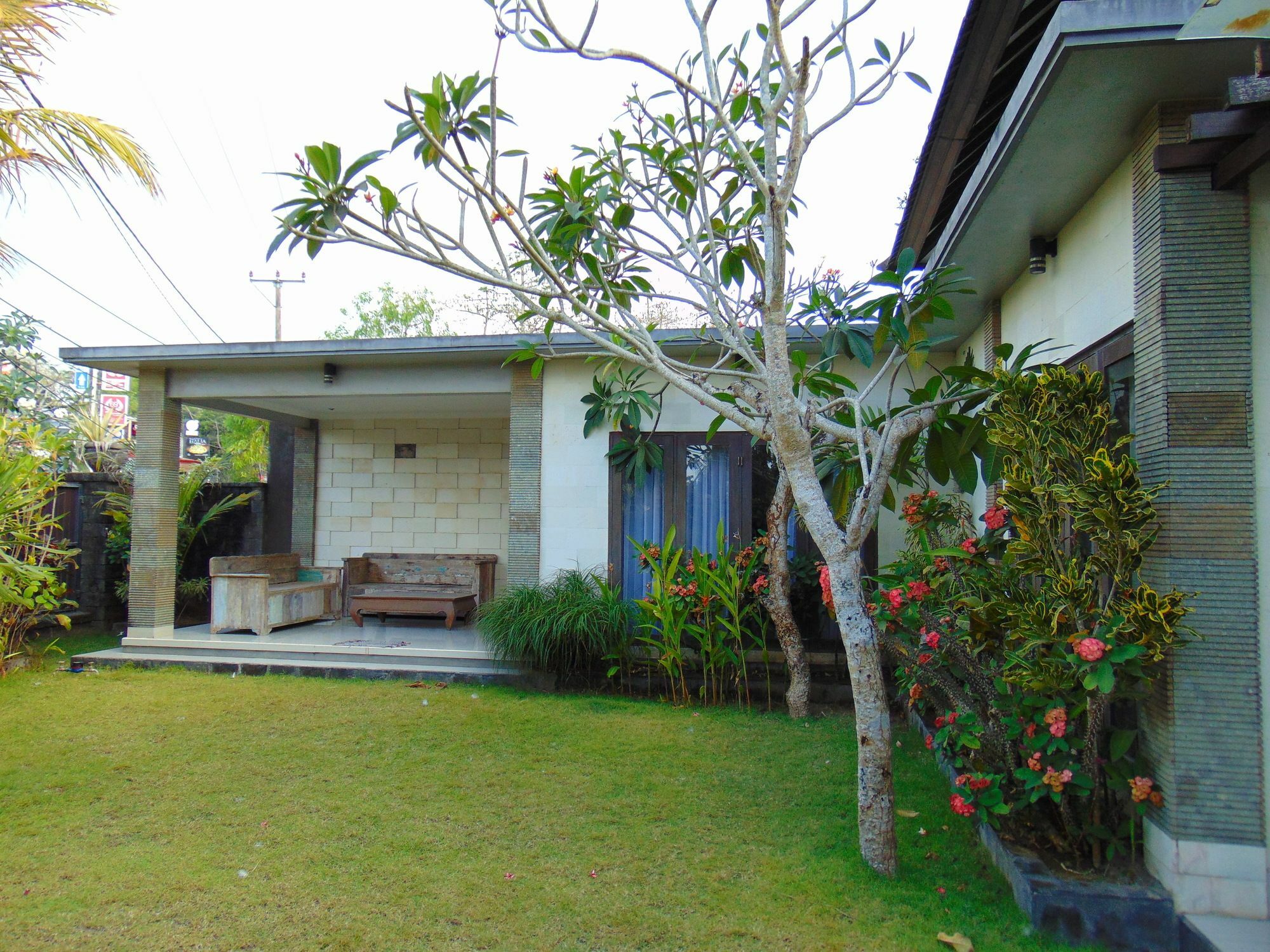 Baik Baik Homestay Pecatu Buitenkant foto