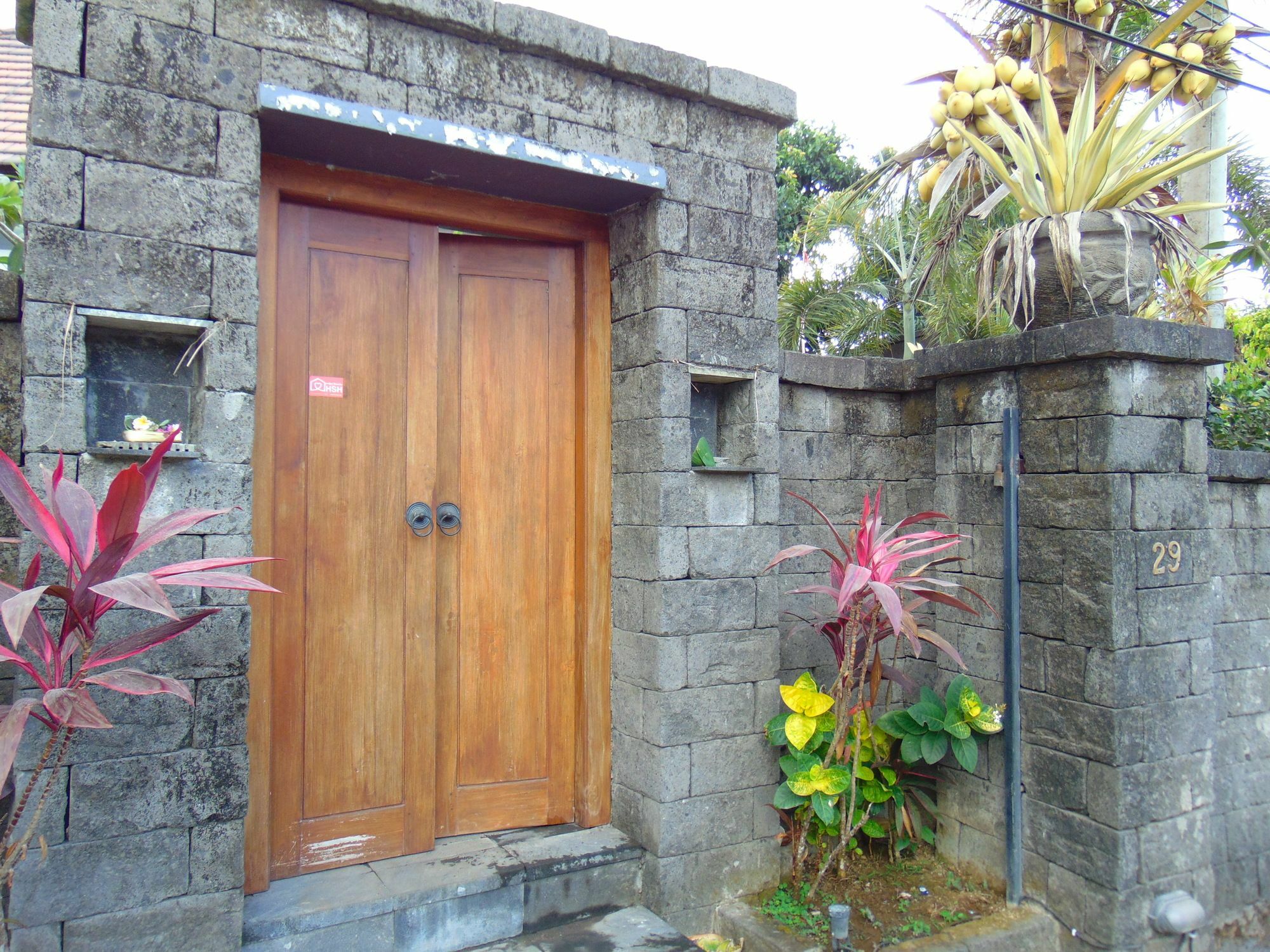 Baik Baik Homestay Pecatu Buitenkant foto